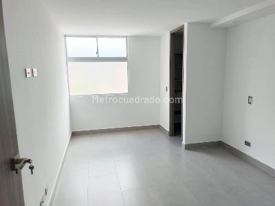 Apartamento de 3 alcobas en venta en Laureles, Medellín, 104 m² · foto 11 de 13