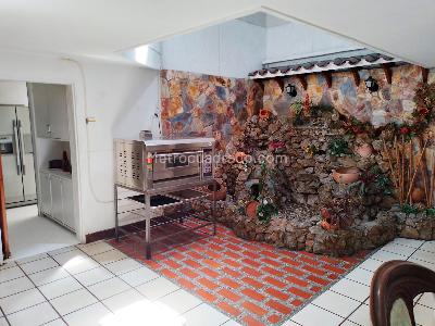 Casa de 5 alcobas en venta en Laureles, Medellín, 252 m² · foto 19 de 19