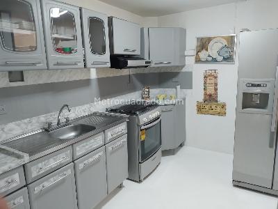 Casa de 5 alcobas en venta en Laureles, Medellín, 252 m² · foto 5 de 19