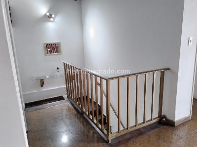 Casa de 5 alcobas en venta en Laureles, Medellín, 252 m² · foto 7 de 19