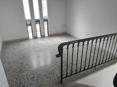 Casa de 4 alcobas en venta en Laureles, Medellín, 240 m² · foto 7 de 19