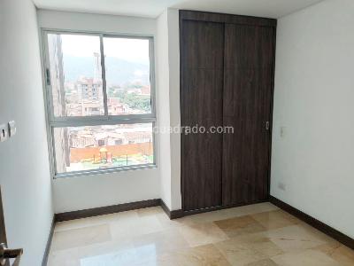 Apartamento de 3 alcobas en venta en Laureles, Medellín, 106 m² · foto 10 de 17