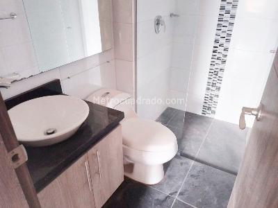 Apartamento de 3 alcobas en venta en Laureles, Medellín, 106 m² · foto 14 de 17