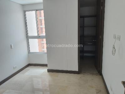 Apartamento de 3 alcobas en venta en Laureles, Medellín, 106 m² · foto 8 de 17
