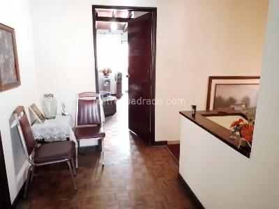 Casa de 4 alcobas en venta en Laureles, Medellín, 430 m² · foto 4 de 18