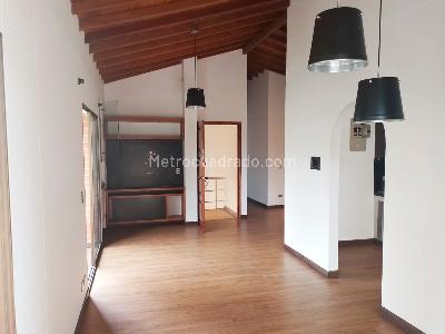 Apartamento en venta en Laureles, Medellín · foto 2 de 15