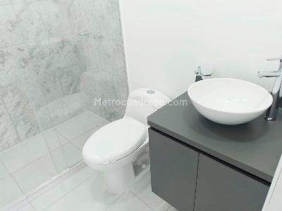 Casa de 4 alcobas en venta en La America, Medellín, 223 m² · foto 11 de 17