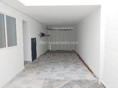 Casa de 4 alcobas en venta en La America, Medellín, 223 m² · foto 16 de 17