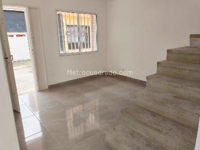 Casa de 4 alcobas en venta en La America, Medellín, 223 m² · foto 3 de 17