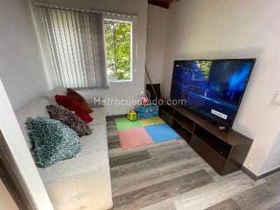 Casa de 5 alcobas en venta en Laureles, Medellín, 160 m² · foto 4 de 15