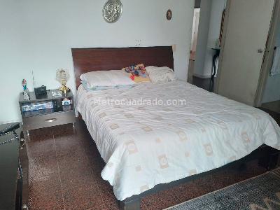 Apartamento en venta en Laureles, Medellín · foto 12 de 14