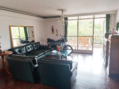 Apartamento en venta en Laureles, Medellín · foto 2 de 14