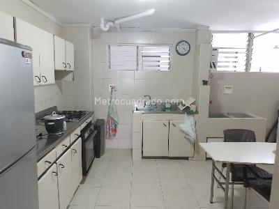 Apartamento en venta en Laureles, Medellín · foto 4 de 14