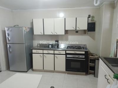 Apartamento en venta en Laureles, Medellín · foto 5 de 14