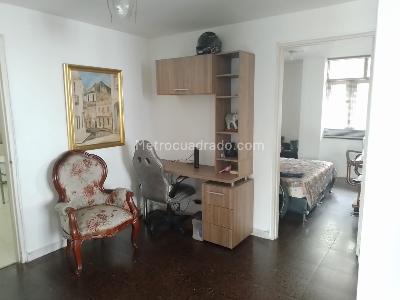 Apartamento en venta en Laureles, Medellín · foto 6 de 14