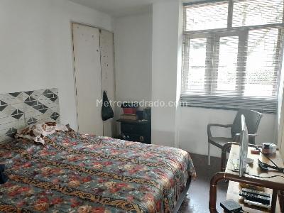 Apartamento en venta en Laureles, Medellín · foto 7 de 14