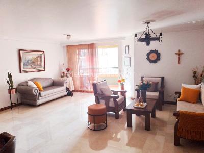 Apartamento de 3 alcobas en venta en Laureles, Medellín, 150 m² · foto 4 de 18