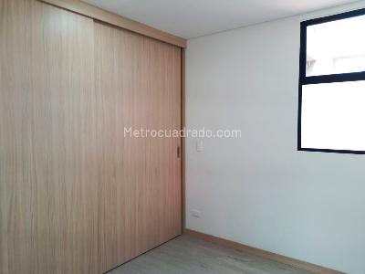 Apartamento en venta en Laureles, Medellín · foto 8 de 20