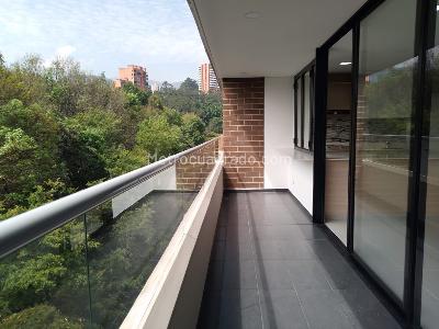 Apartamento de 3 alcobas en venta en Laureles, Medellín, 107 m² · foto 17 de 19
