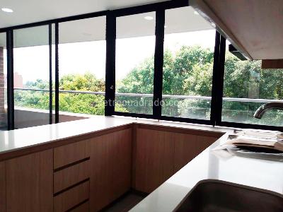 Apartamento de 3 alcobas en venta en Laureles, Medellín, 107 m² · foto 8 de 19