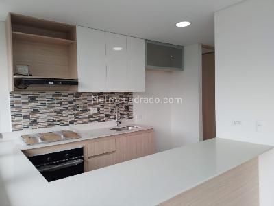 Apartamento de 3 alcobas en venta en Laureles, Medellín, 107 m² · foto 4 de 18