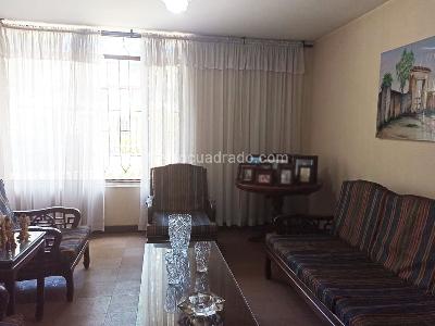 Casa de 4 alcobas en venta en Belen, Medellín, 350 m² · foto 2 de 16