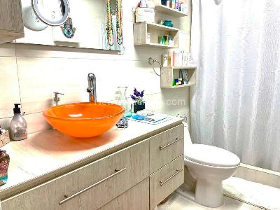 Apartamento de 3 alcobas en arriendo en Laureles, Medellín, 144 m² · foto 13 de 15