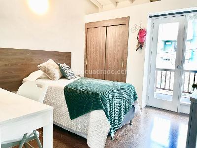 Apartamento de 3 alcobas en arriendo en Laureles, Medellín, 144 m² · foto 9 de 15