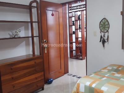 Casa de 3 alcobas en venta en Laureles, Medellín, 200 m² · foto 16 de 20
