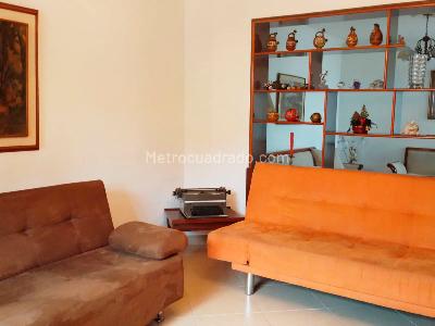 Casa de 3 alcobas en venta en Laureles, Medellín, 200 m² · foto 4 de 20