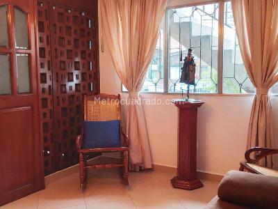 Casa de 3 alcobas en venta en Laureles, Medellín, 200 m² · foto 5 de 20
