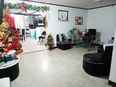 Casa de 5 alcobas en venta en Belen, Medellín, 192 m² · foto 2 de 14