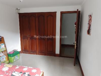 Apartamento en arriendo en Laureles, Medellín · foto 11 de 19