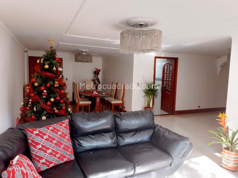 Furnished 4BR Apartment in Laureles - 4