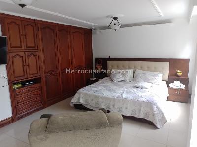 Apartamento en venta en Laureles, Medellín · foto 15 de 19