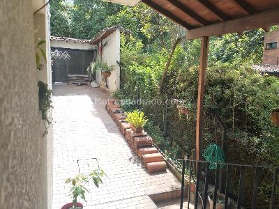 Casa de 4 alcobas en arriendo en Belen, Medellín, 194 m² · foto 18 de 18