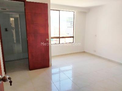 Apartamento de 3 alcobas en arriendo en Laureles, Medellín, 90 m² · foto 8 de 13