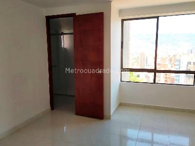Apartamento de 3 alcobas en venta en Laureles, Medellín, 90 m² · foto 9 de 13