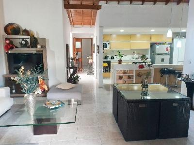 Apartamento de 5 alcobas en venta en Laureles, Medellín, 178 m² · foto 2 de 18