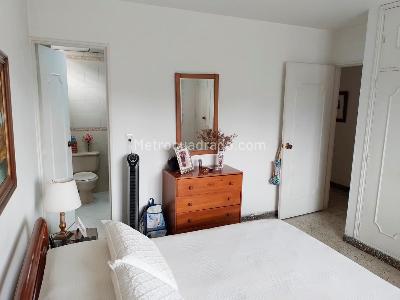 Apartamento de 3 alcobas en venta en Laureles, Medellín, 130 m² · foto 14 de 17