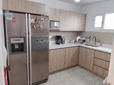 Apartamento de 3 alcobas en venta en Laureles, Medellín, 130 m² · foto 7 de 17