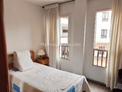 Apartamento de 3 alcobas en venta en Laureles, Medellín, 130 m² · foto 9 de 17