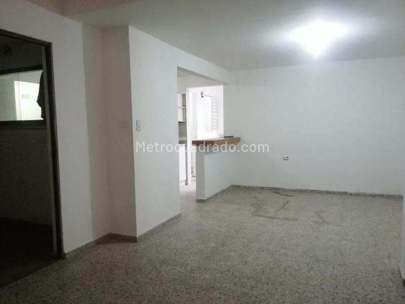 Spacious 5BR House in Belen - 2