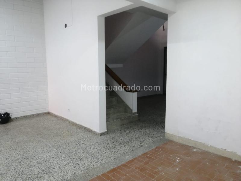 Spacious 5BR House in Belen - 6