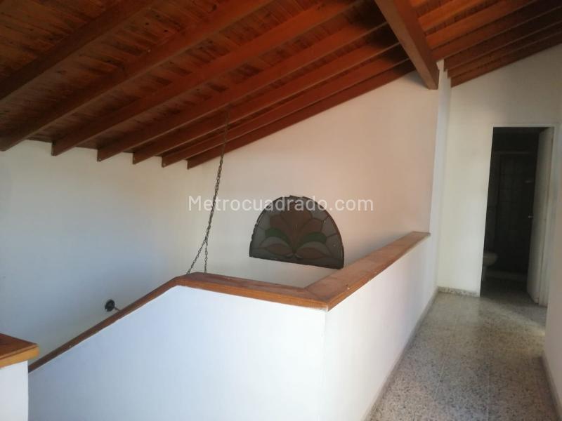 Spacious 5BR House in Belen - 7