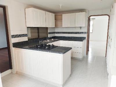 Apartamento de 4 alcobas en venta en Laureles, Medellín, 178 m² · foto 7 de 20