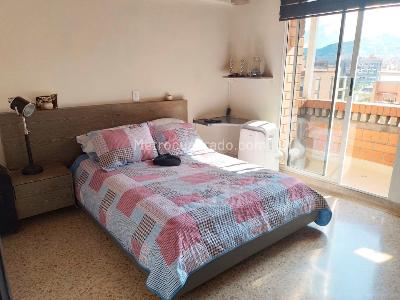 Apartamento de 4 alcobas en venta en Laureles, Medellín, 320 m² · foto 16 de 20