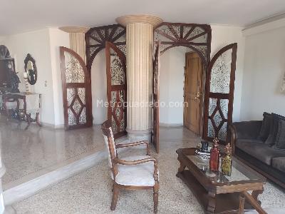 Apartamento de 4 alcobas en venta en Laureles, Medellín, 320 m² · foto 3 de 20