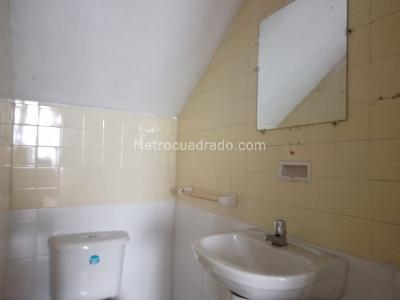 Casa de 3 alcobas en venta en Belen, Medellín, 207 m² · foto 16 de 18