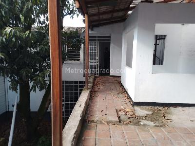 Casa de 3 alcobas en venta en Belen, Medellín, 207 m² · foto 18 de 18